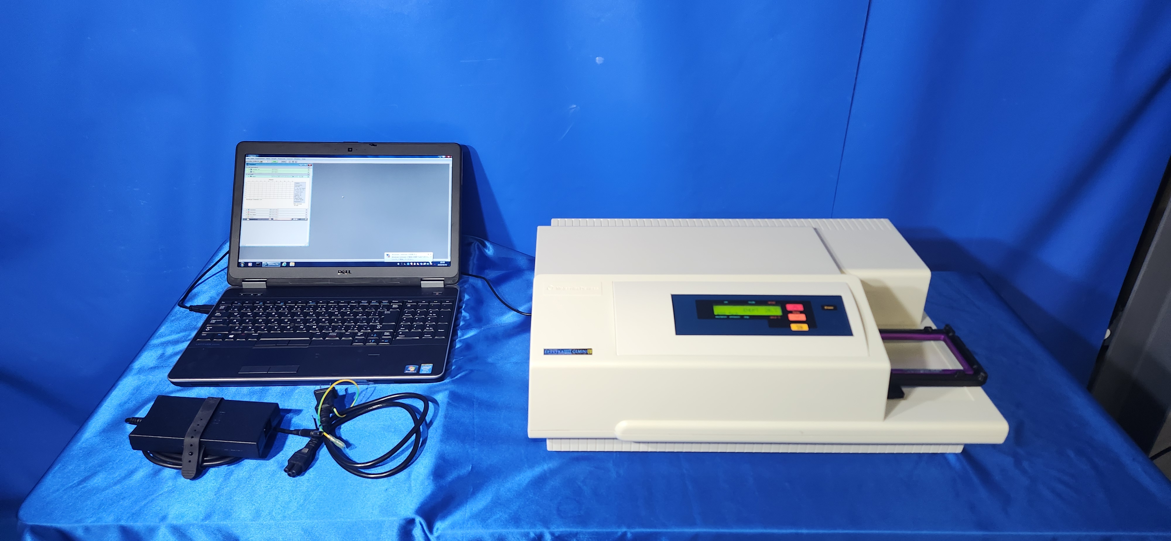 蛍光マイクロプレートリーダー