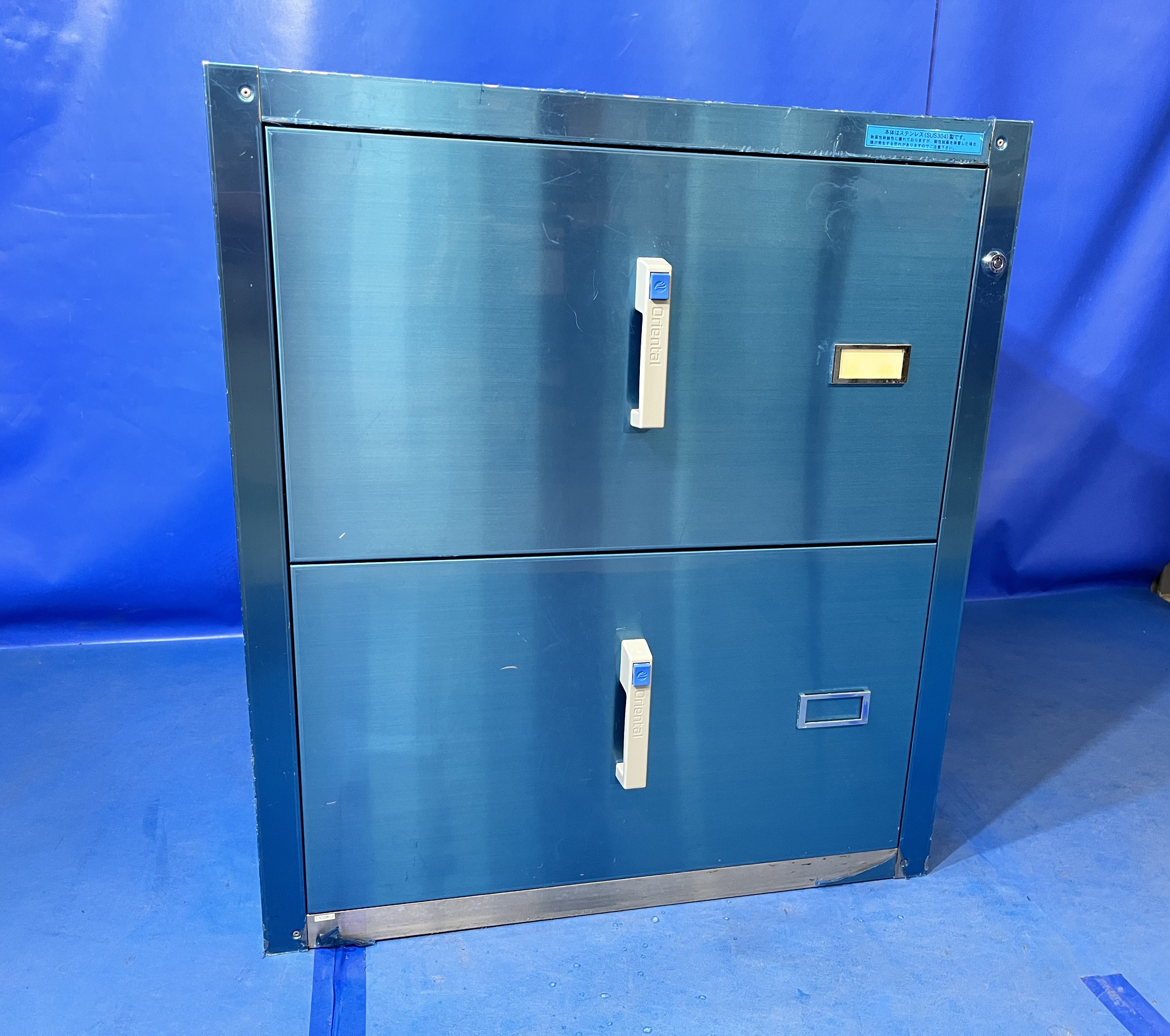 ステンレス製薬品保管庫