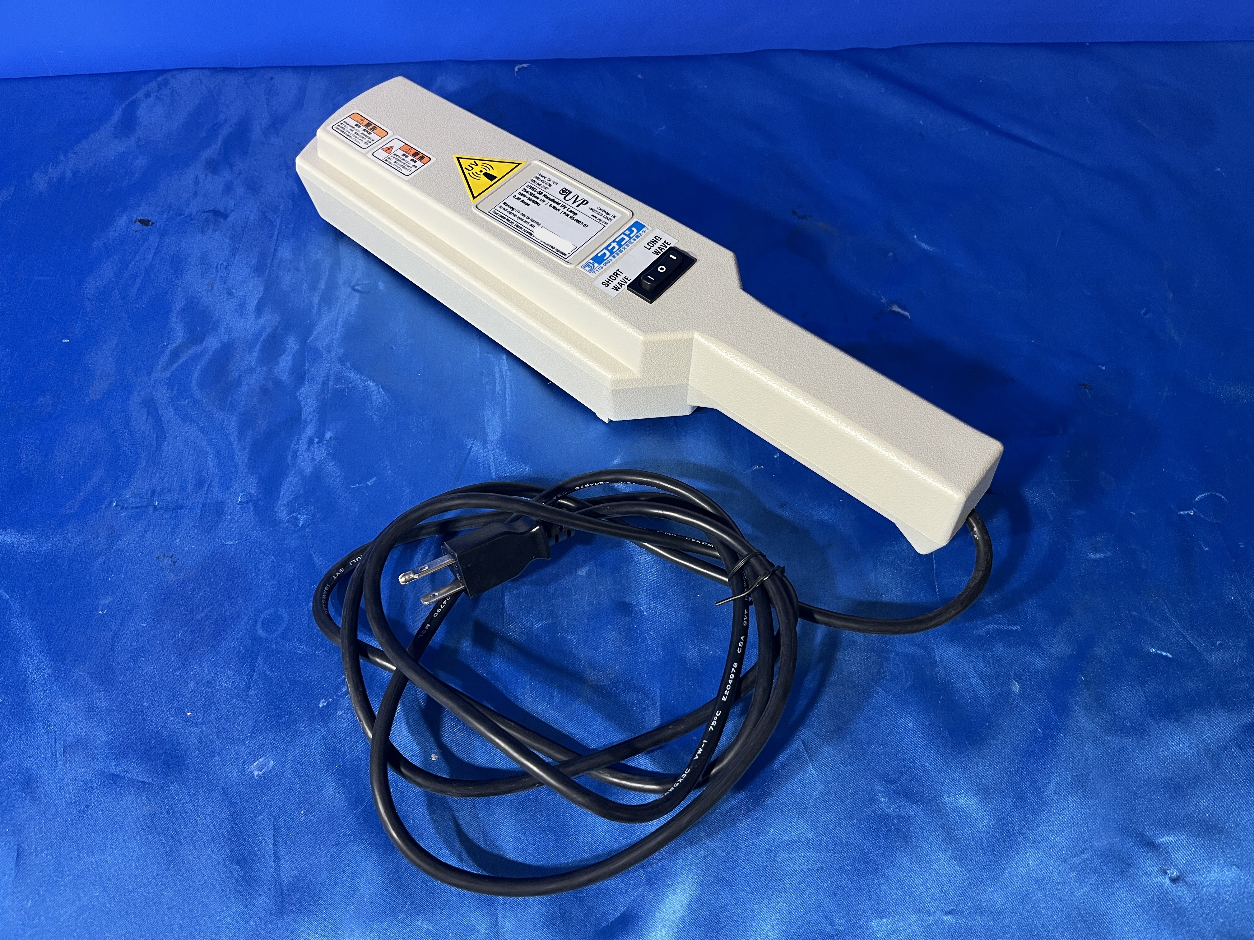 6ワット・ハンディ型UVランプ